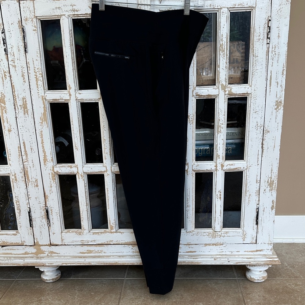 Athleta Venice Jogger Black Medium Like New!
